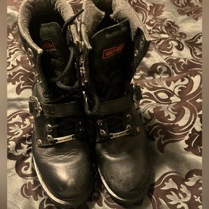 Women’s Harley Davidson boots.